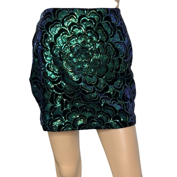 H&M Sequin Floral Velour Mini Skirt Small - Picture 1 of 5